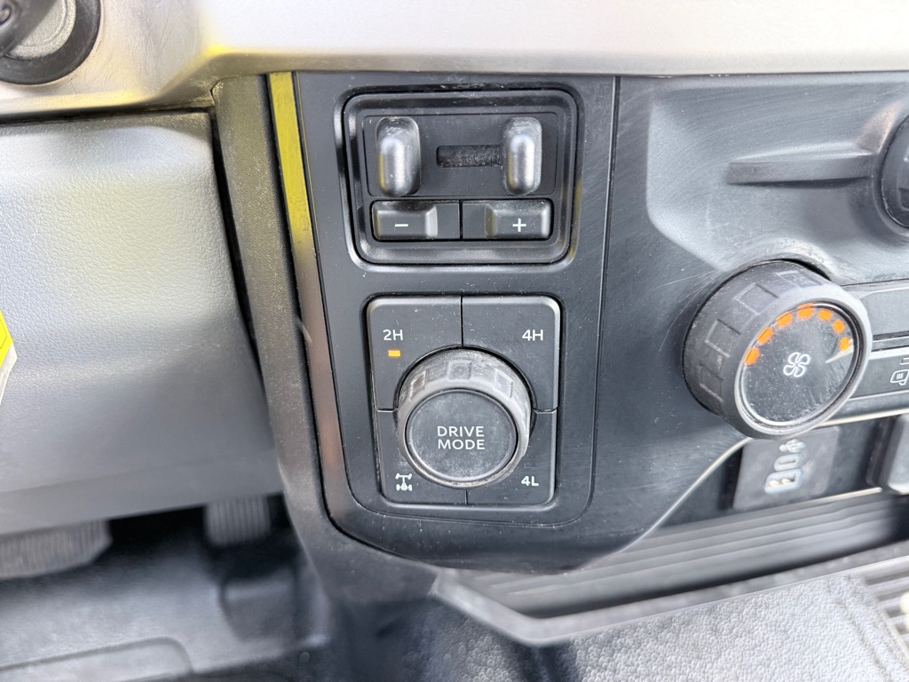 Photo 15 of this FORD F250