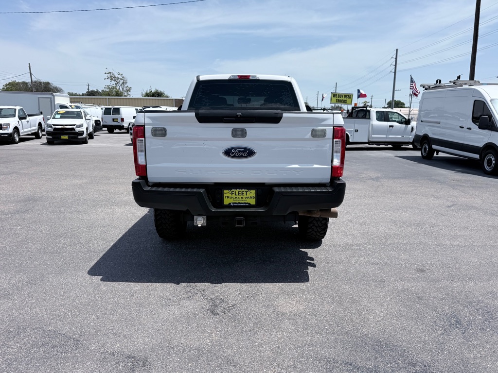 Photo 6 of this FORD F250