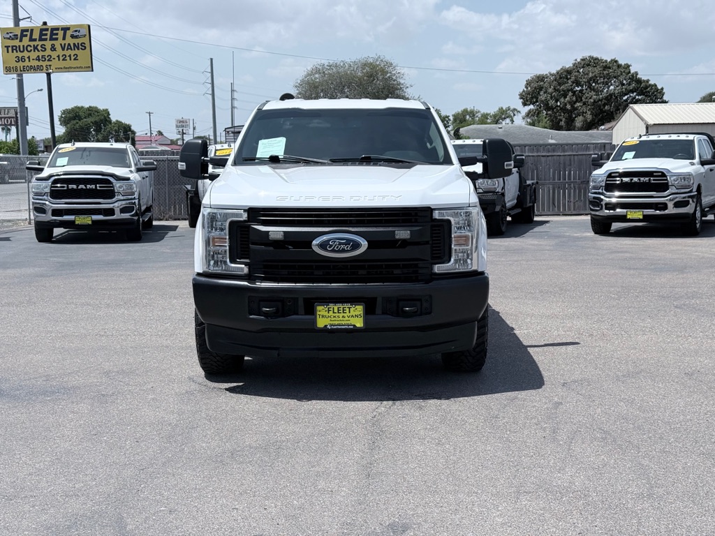 Photo 2 of this FORD F250