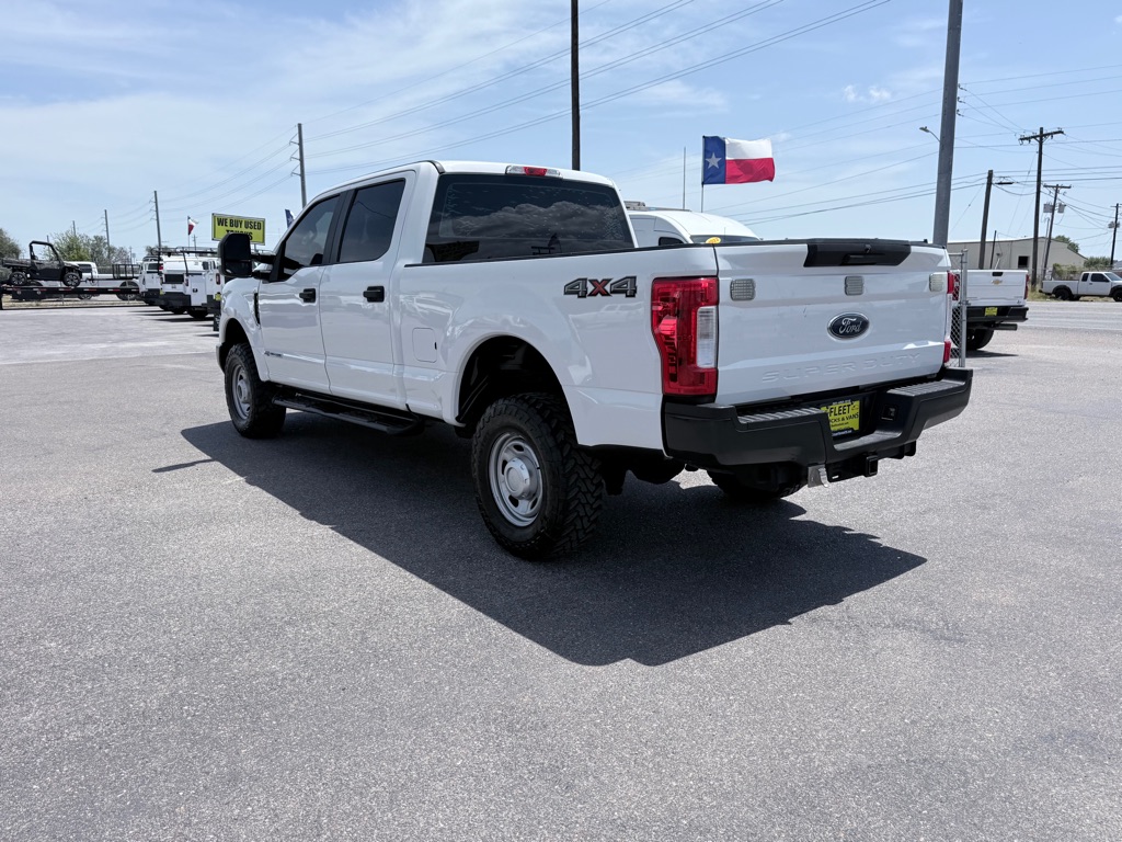 Photo 7 of this FORD F250