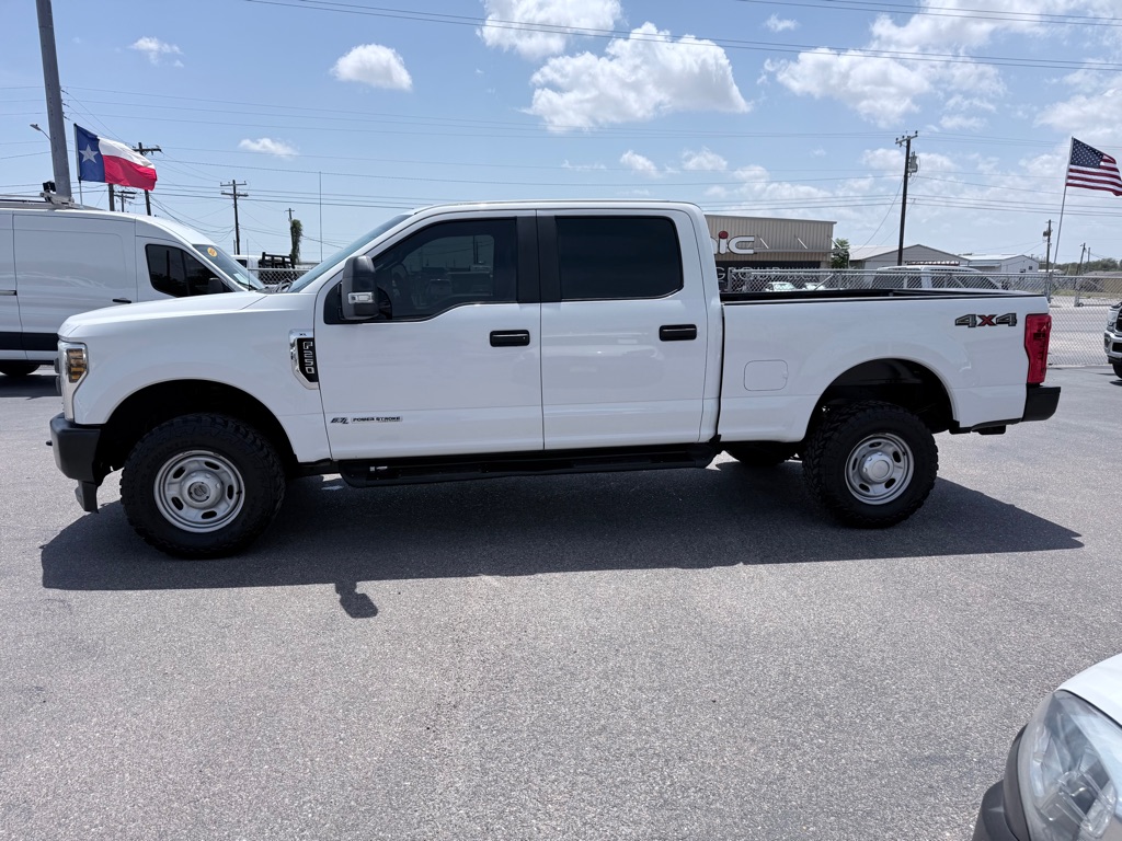 Photo 8 of this FORD F250
