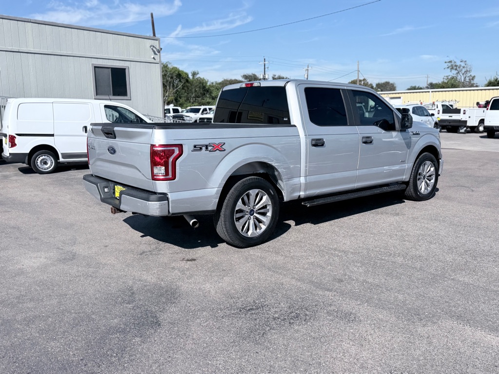 Photo 5 of this FORD F150