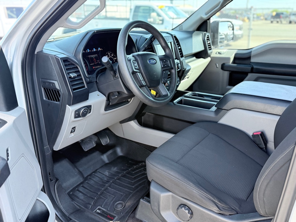 Photo 9 of this FORD F150