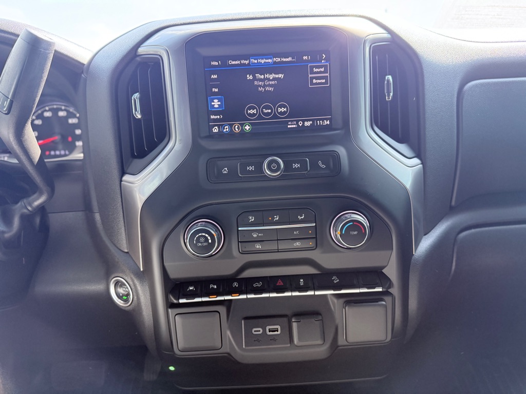 Photo 18 of this CHEVROLET SILVERADO 1500