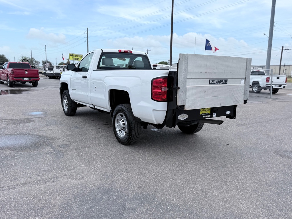 Photo 7 of this CHEVROLET SILVERADO 2500