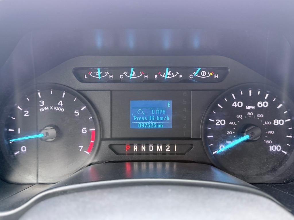 Photo 16 of this FORD F350