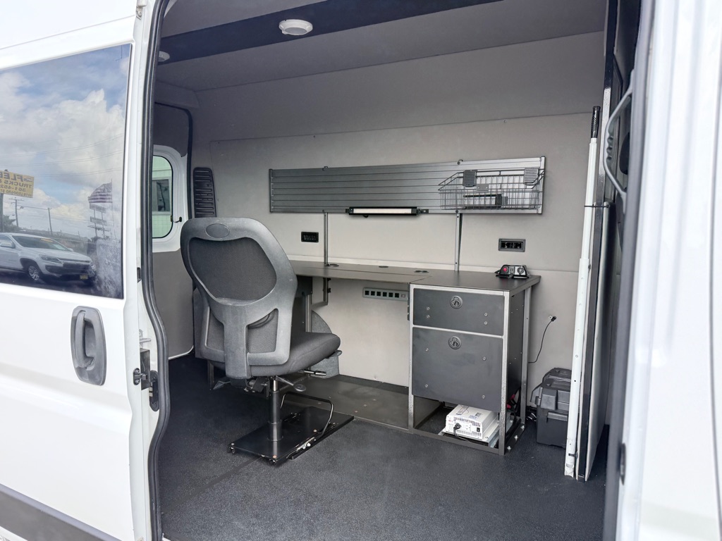 Photo 11 of this RAM PROMASTER 1500
