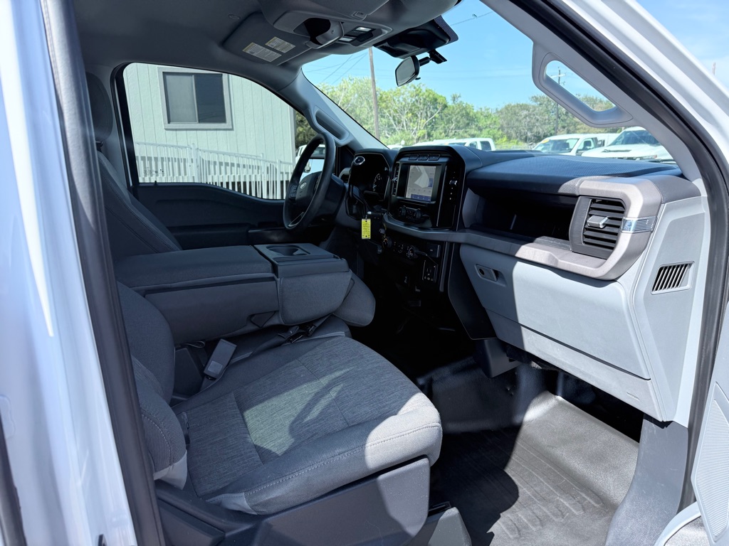 Photo 14 of this FORD F150