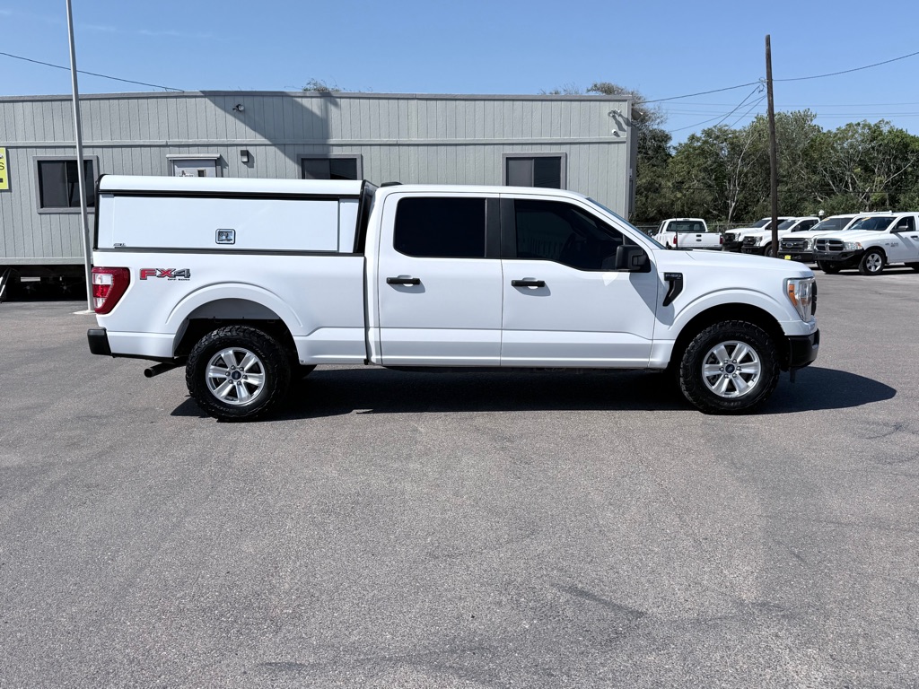 Photo 4 of this FORD F150
