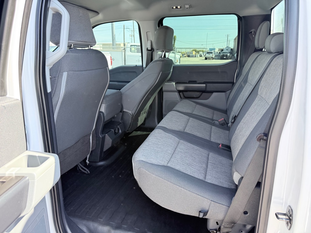 Photo 10 of this FORD F150