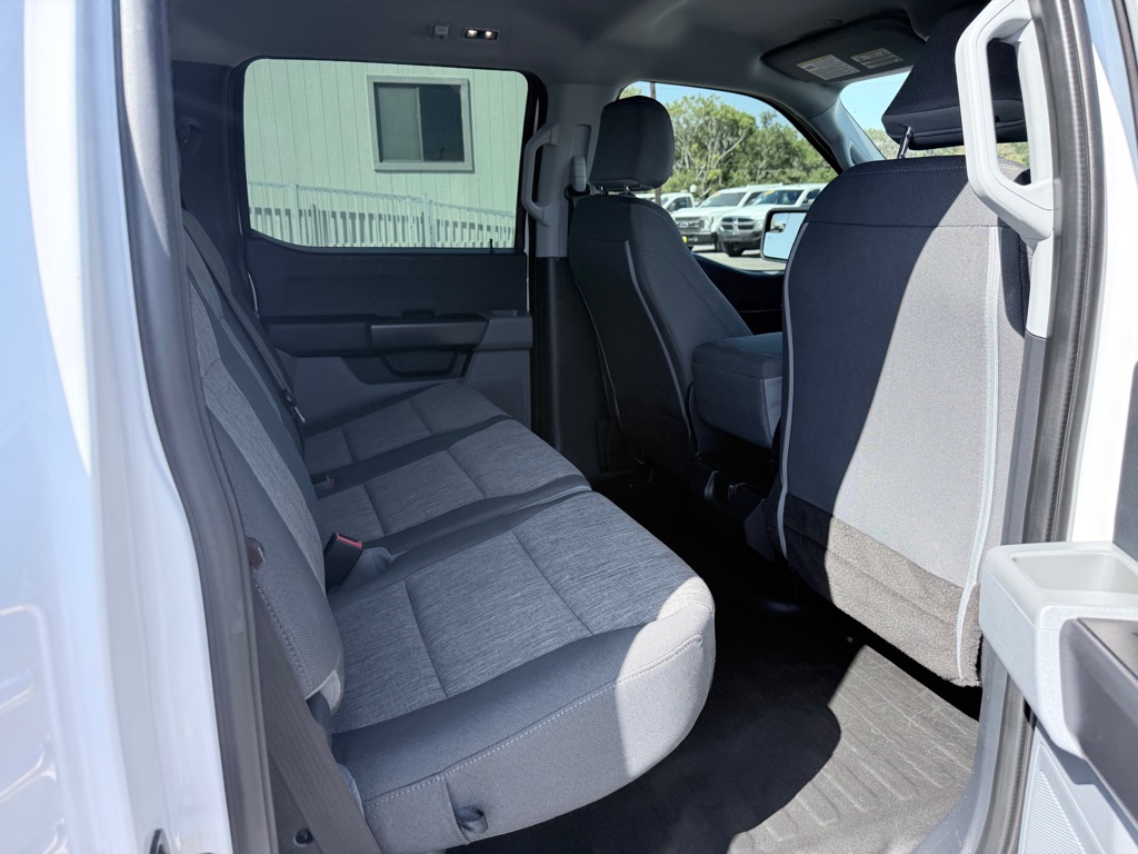 Photo 15 of this FORD F150