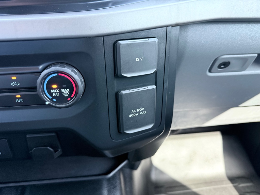 Photo 17 of this FORD F150