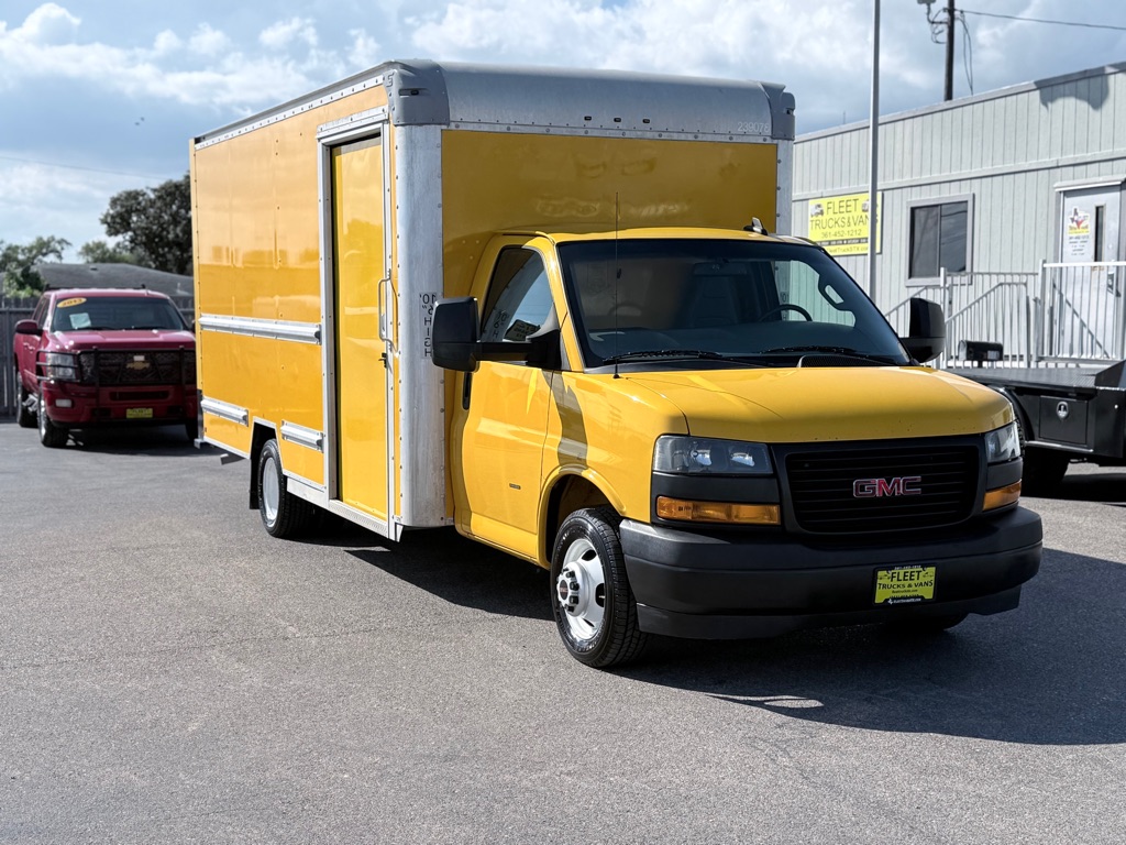 Photo 4 of this GMC SAVANA