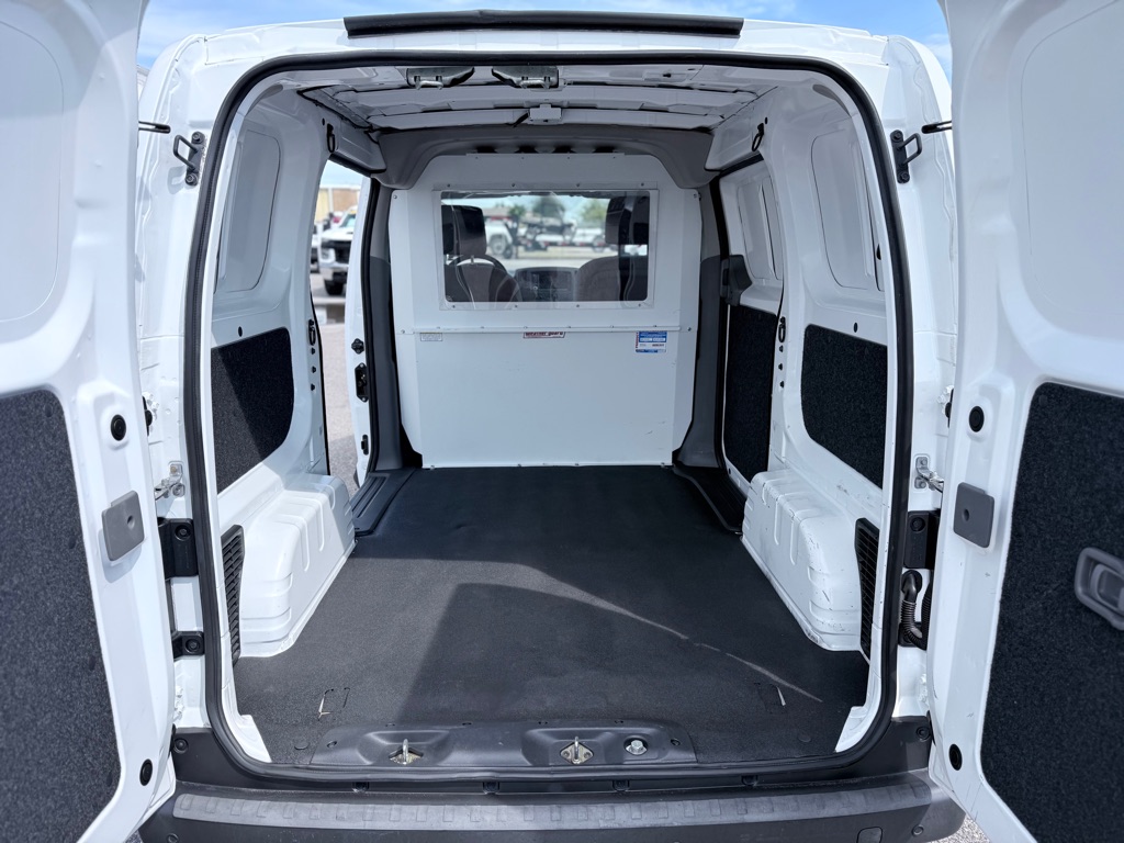 Photo 11 of this NISSAN NV200
