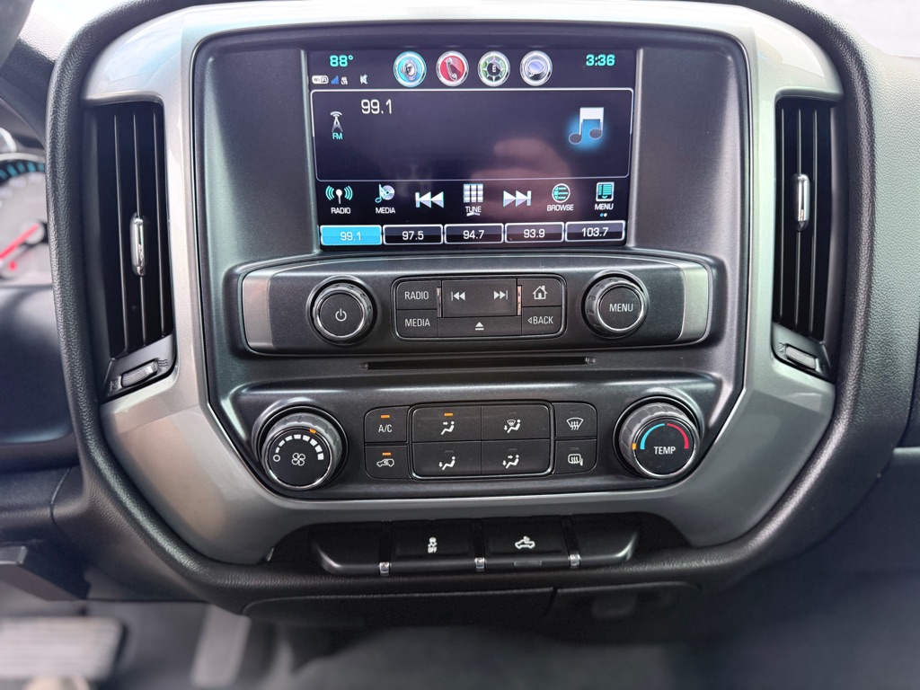 Photo 17 of this CHEVROLET SILVERADO 2500