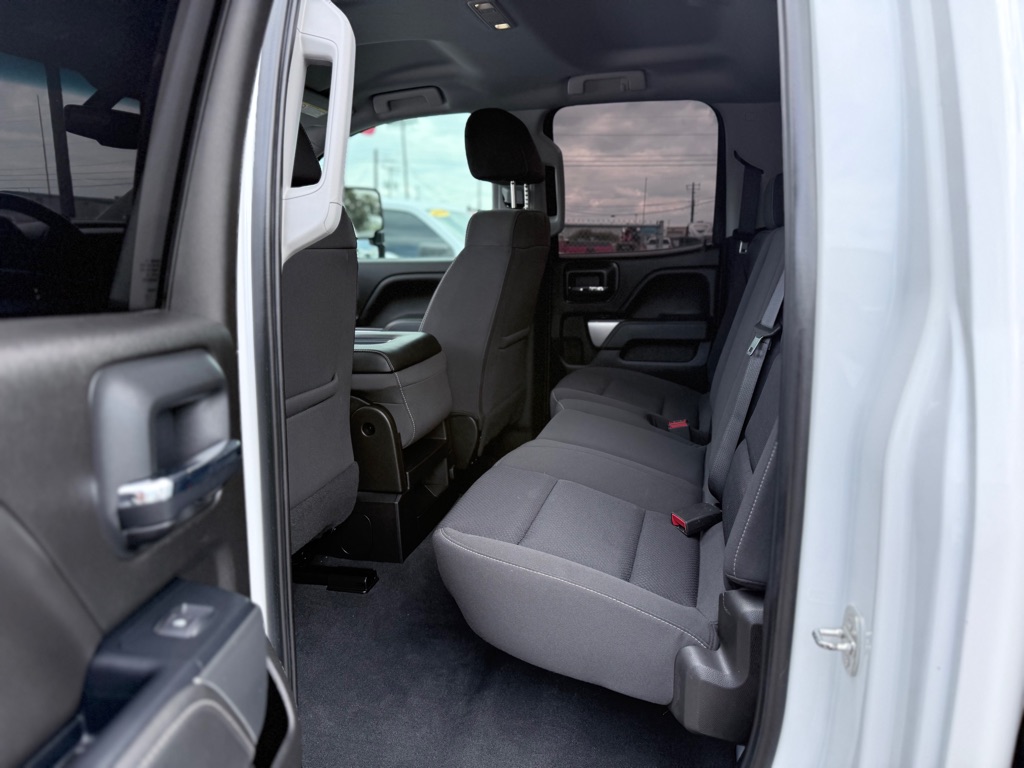 Photo 10 of this CHEVROLET SILVERADO 2500