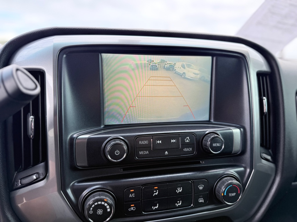 Photo 18 of this CHEVROLET SILVERADO 2500