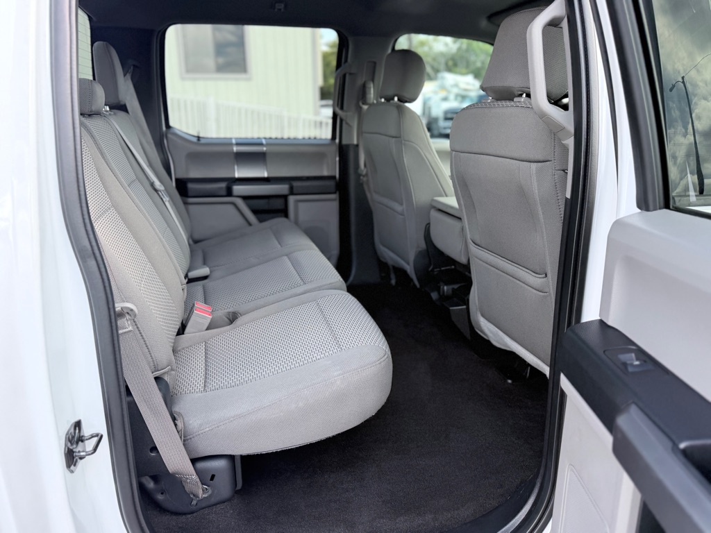 Photo 12 of this FORD F150