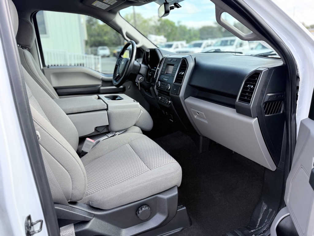 Photo 11 of this FORD F150