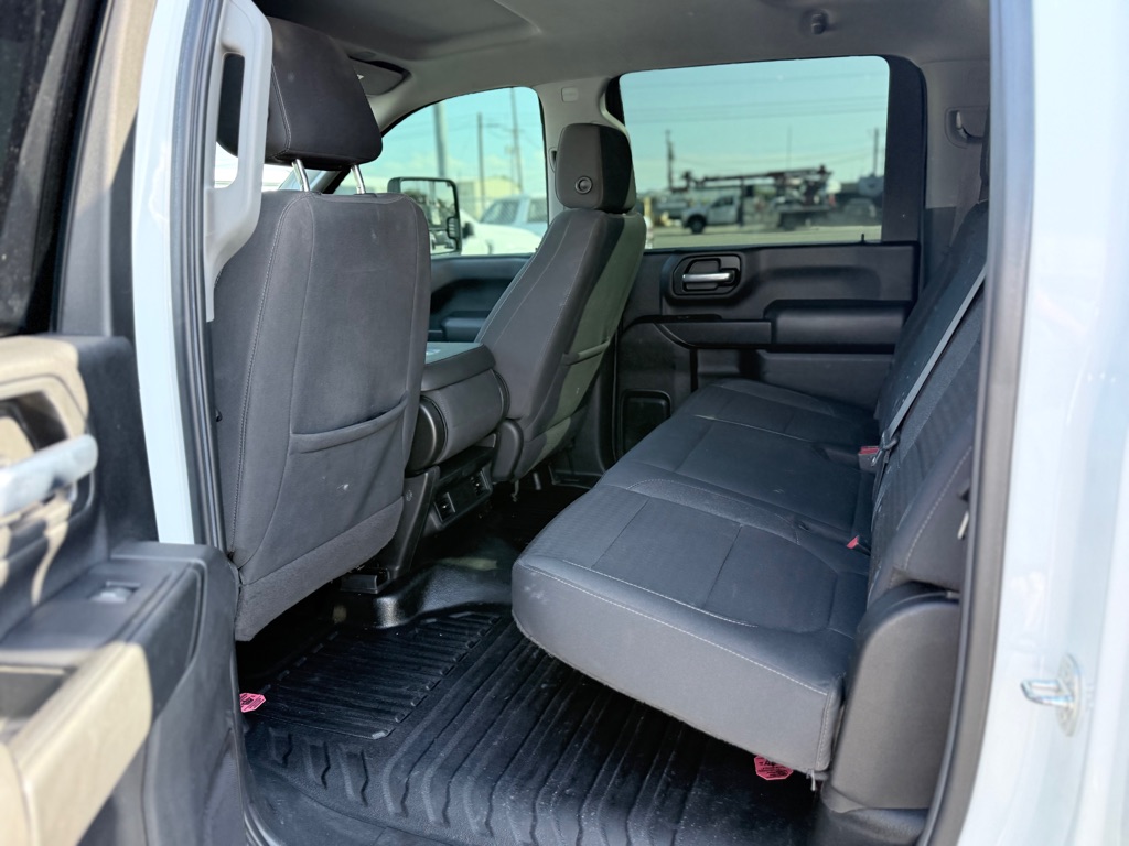 Photo 10 of this CHEVROLET SILVERADO 3500