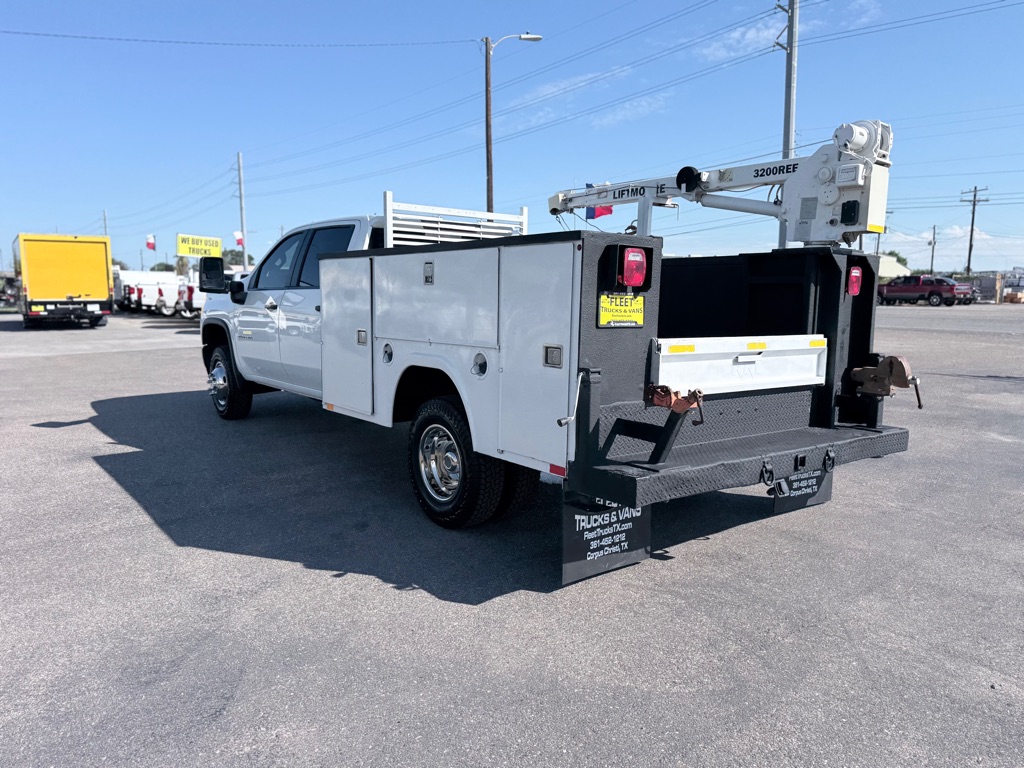 Photo 7 of this CHEVROLET SILVERADO 3500