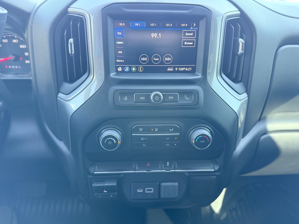 Photo 15 of this CHEVROLET SILVERADO 3500