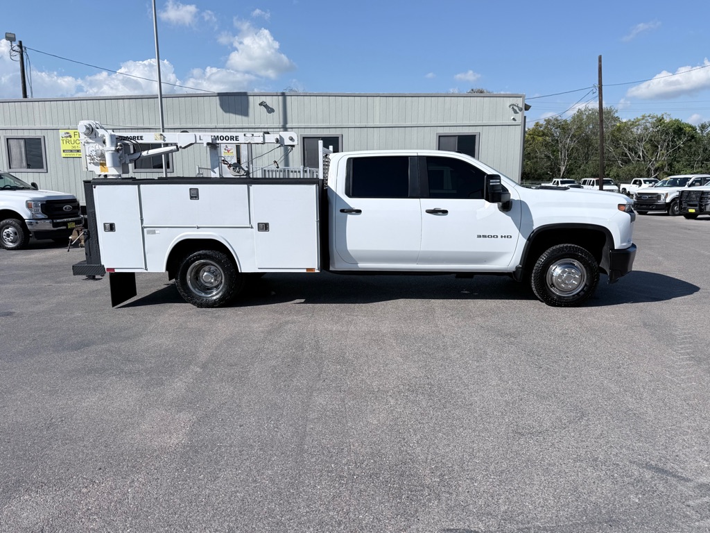 Photo 4 of this CHEVROLET SILVERADO 3500