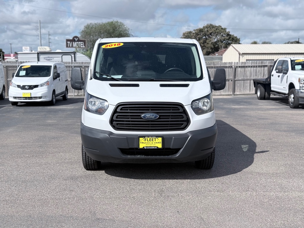 Photo 2 of this FORD TRANSIT