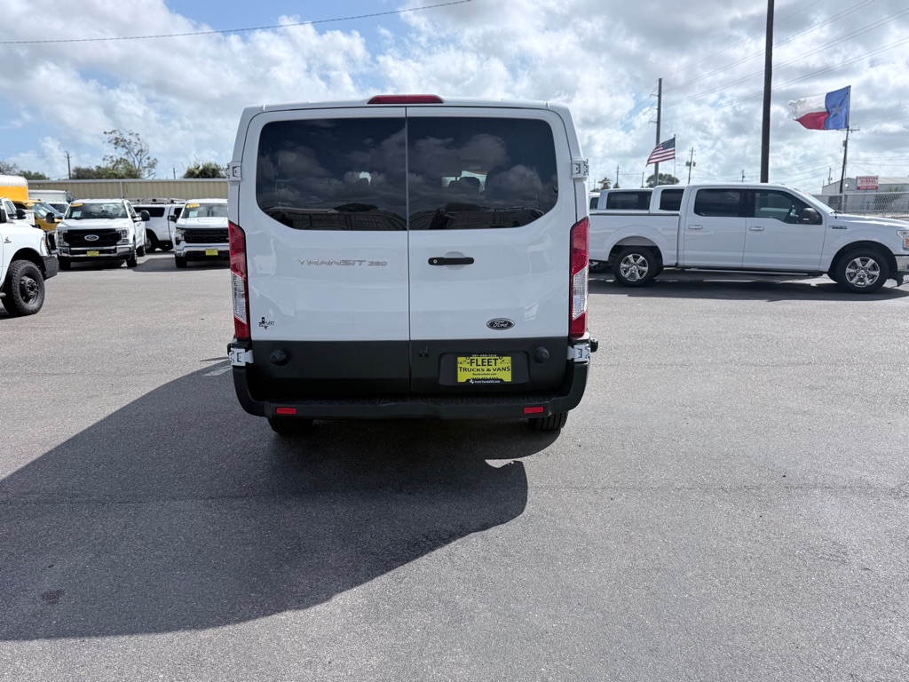 Photo 6 of this FORD TRANSIT