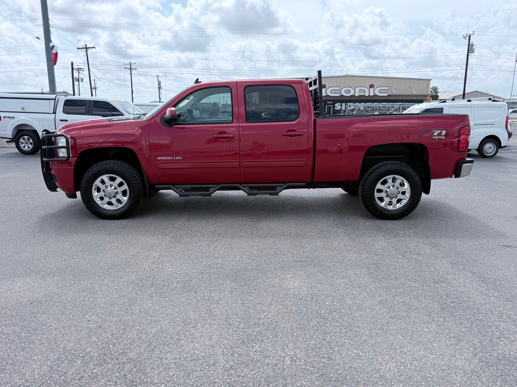 Photo 8 of this CHEVROLET SILVERADO 2500
