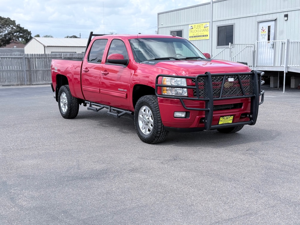 Photo 3 of this CHEVROLET SILVERADO 2500