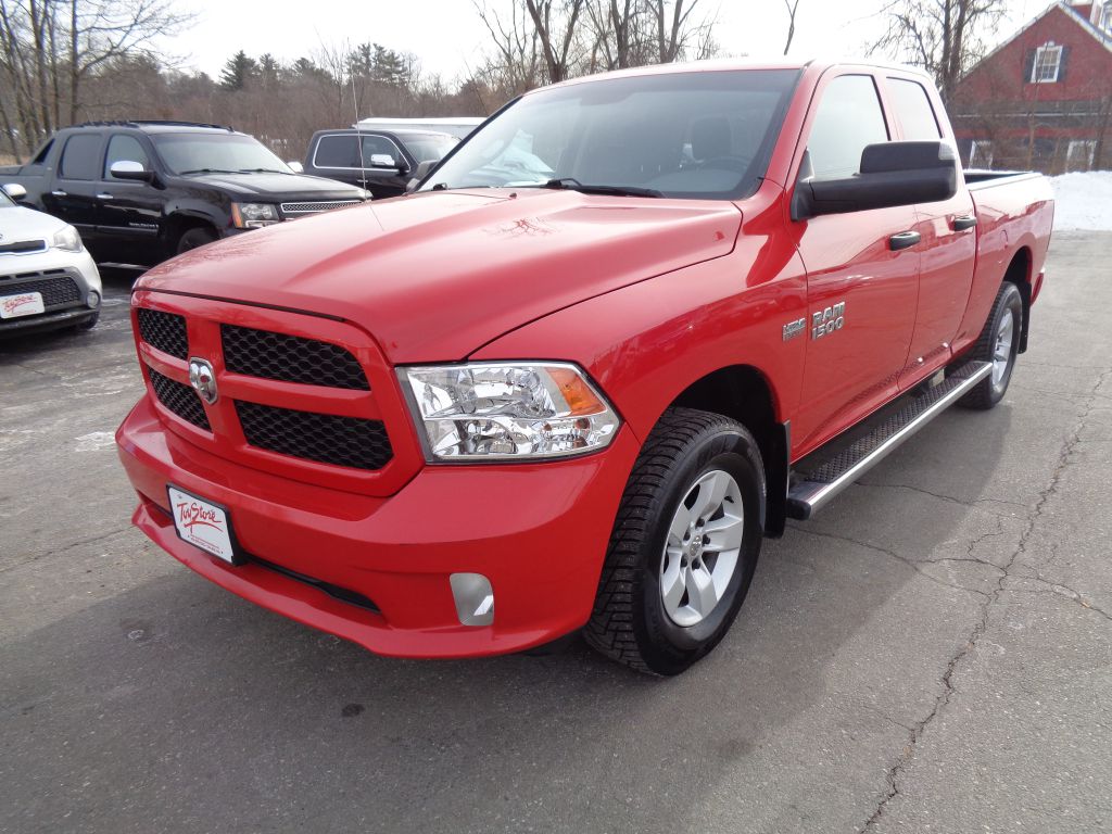 2017 RAM 1500 ST Quad Cab 4WD