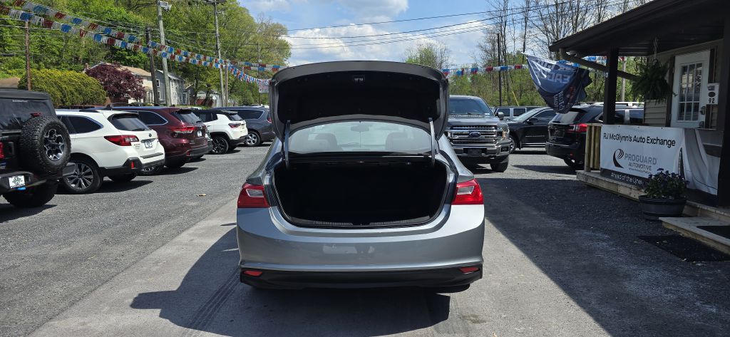 2023 Chevrolet Malibu 1LT - Photo 19