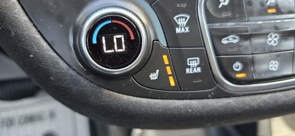 2023 Chevrolet Malibu 1LT - Photo 28