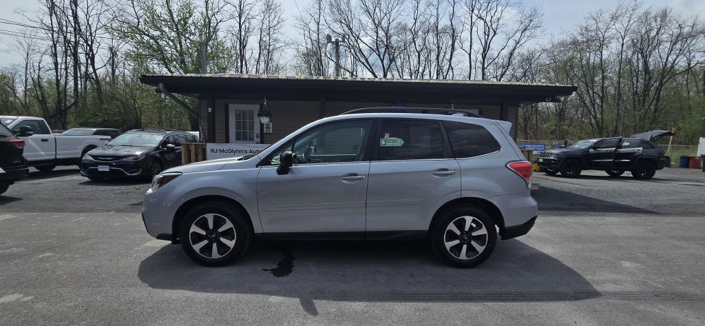 2018 Subaru Forester Limited - Photo 3