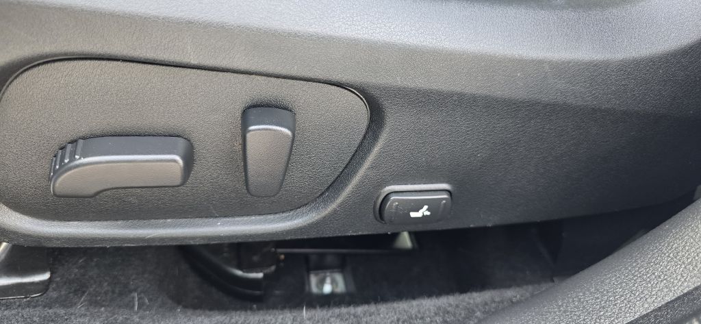2018 Subaru Forester Limited - Photo 17
