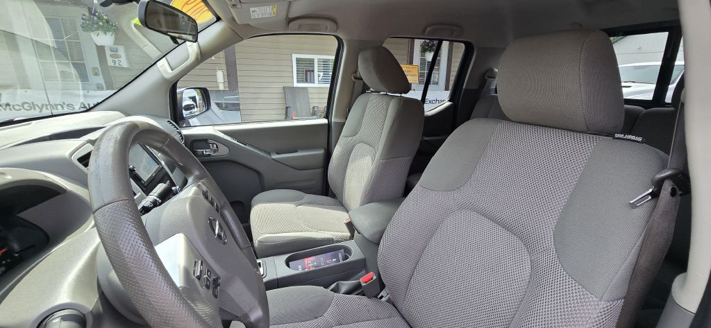 2019 Nissan Frontier SV - Photo 17
