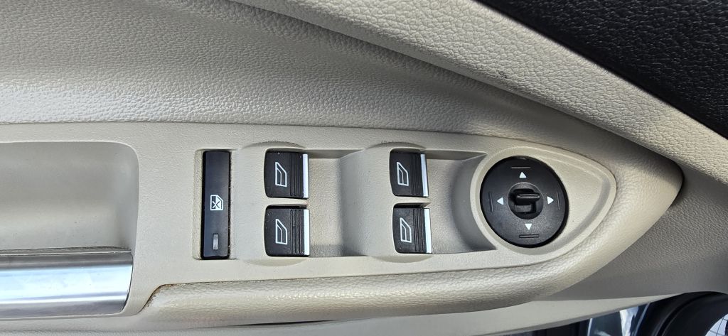 2019 Ford Escape Titanium - Photo 13