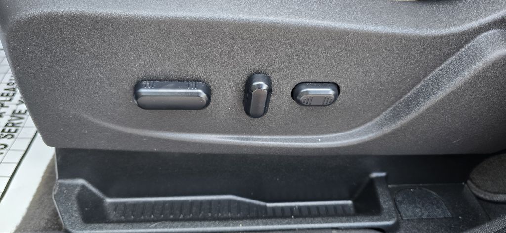 2019 Ford Escape Titanium - Photo 16