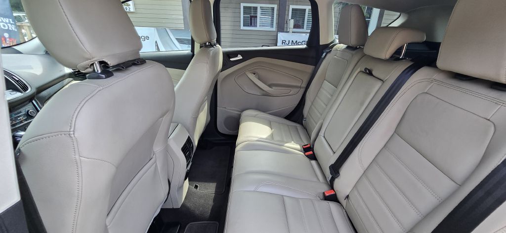2019 Ford Escape Titanium - Photo 20