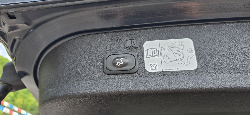 2019 Ford Escape Titanium - Photo 30