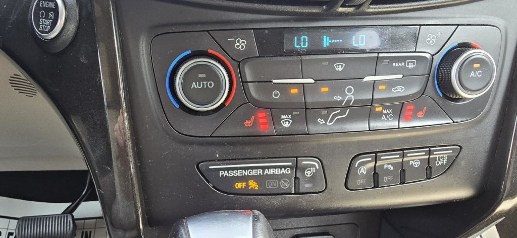 2019 Ford Escape Titanium - Photo 41
