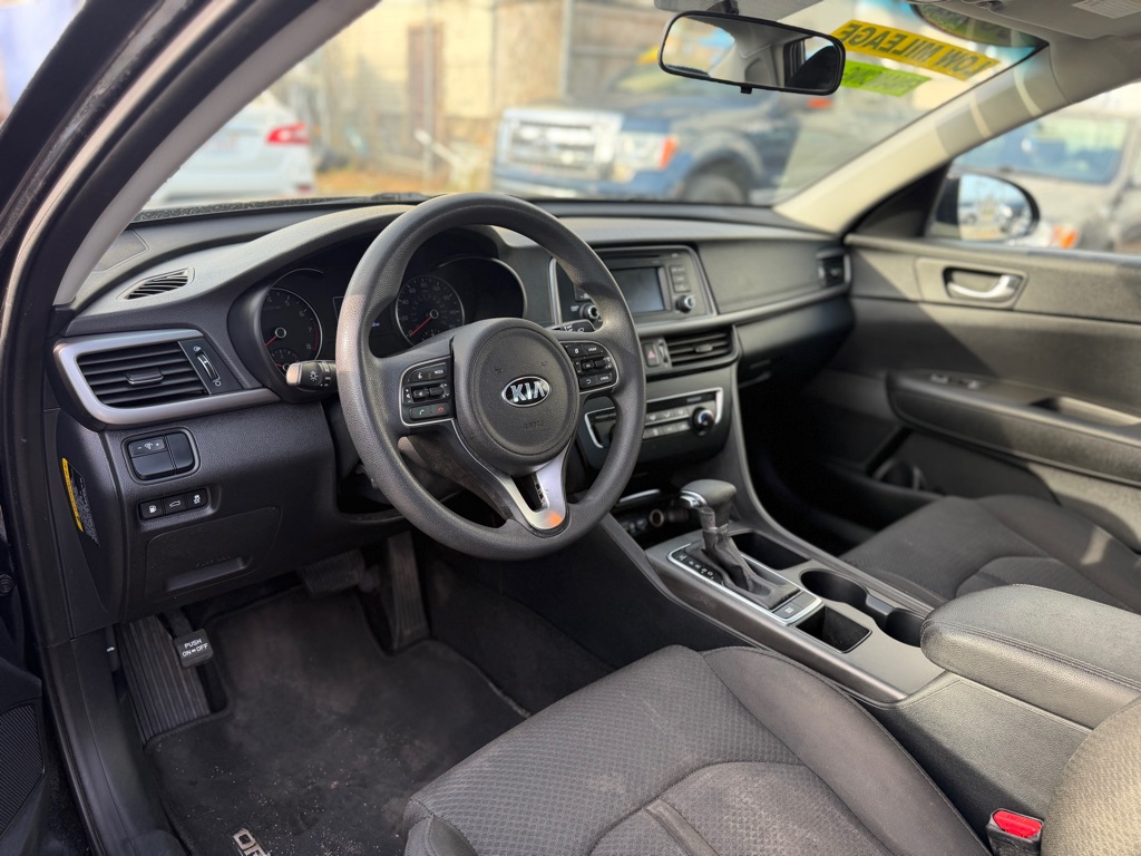 Photo 7 of this KIA OPTIMA