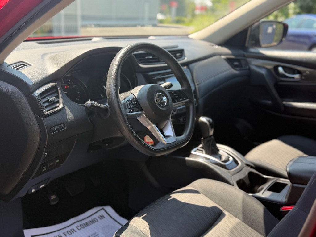 Photo 7 of this NISSAN ROGUE