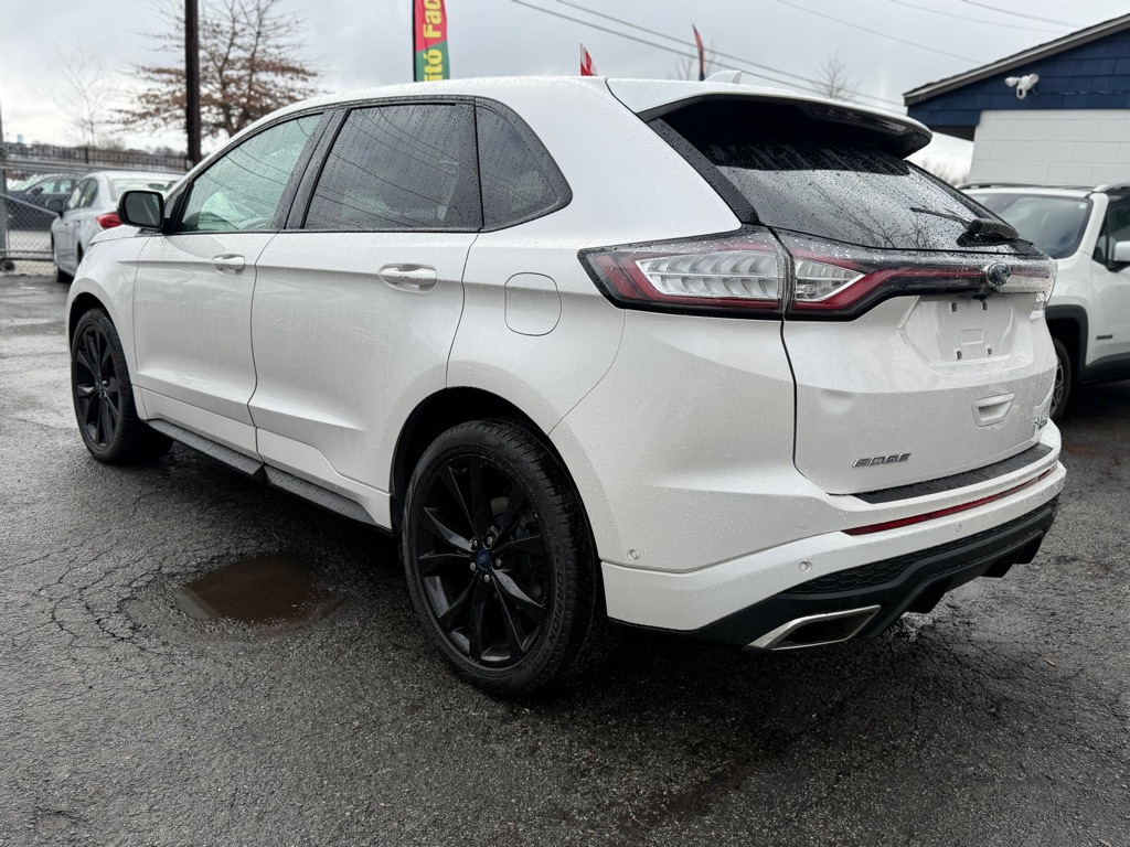 Photo 5 of this FORD EDGE