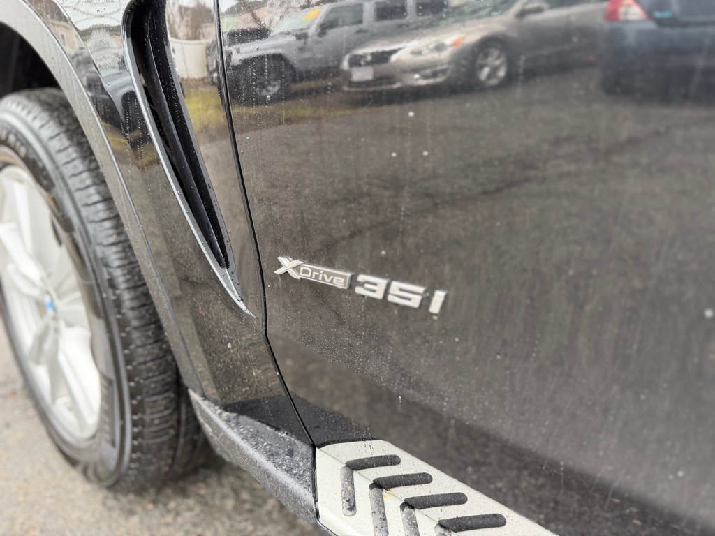 Photo 9 of this BMW X5