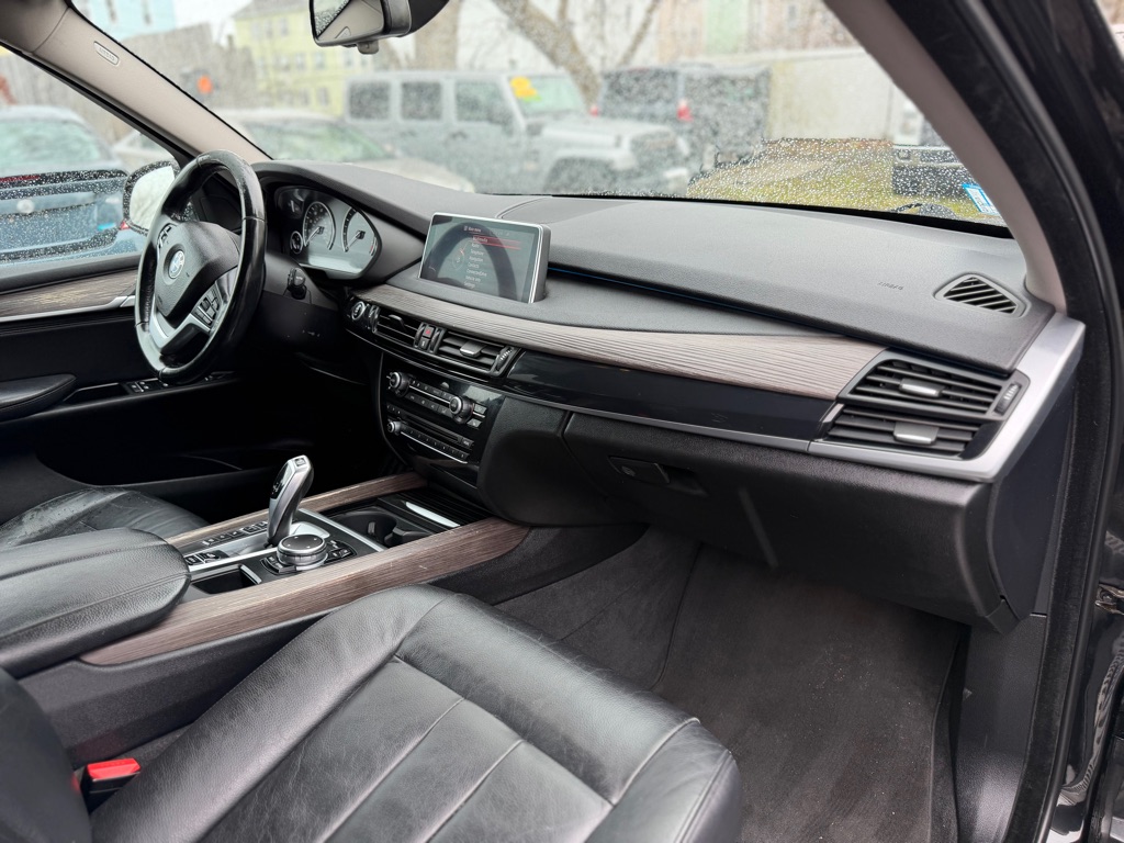 Photo 19 of this BMW X5
