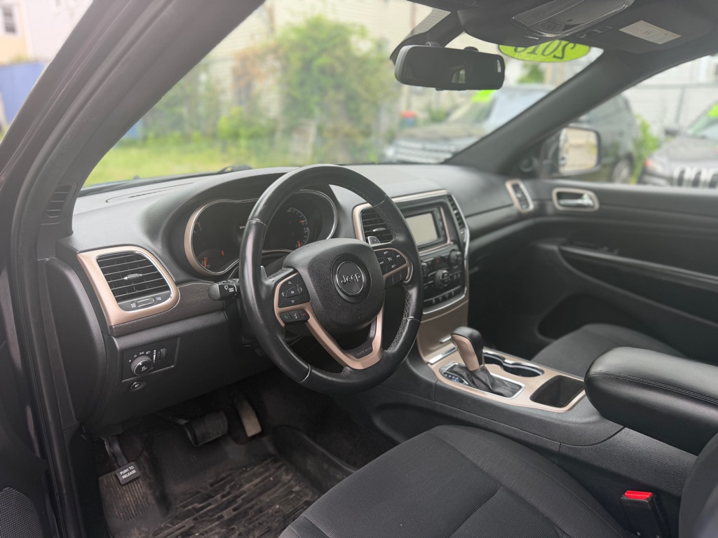 Photo 7 of this JEEP GRAND CHEROKEE
