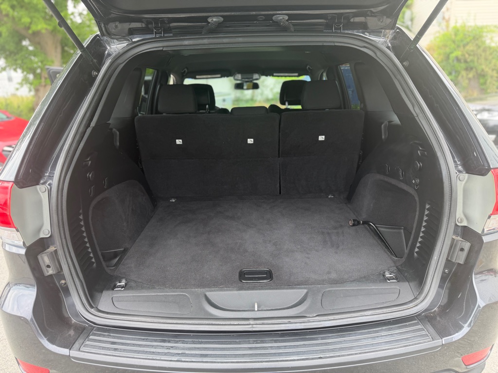 Photo 11 of this JEEP GRAND CHEROKEE