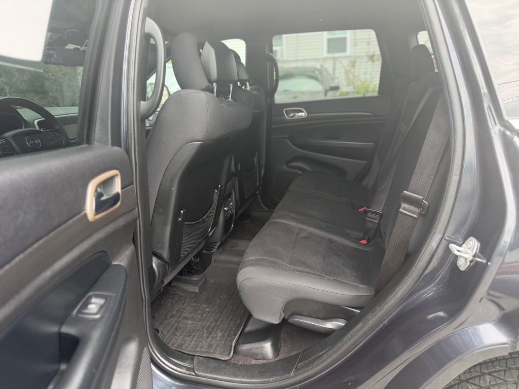 Photo 9 of this JEEP GRAND CHEROKEE